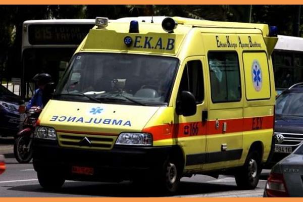 Αργοστόλι: Ατύχημα για γυναίκα με μηχανάκι-Μεταφέρθηκε με αυτοκίνητο στο Νοσοκομείο γιατί δεν υπήρχε διαθέσιμο ασθενοφόρο του ΕΚΑΒ