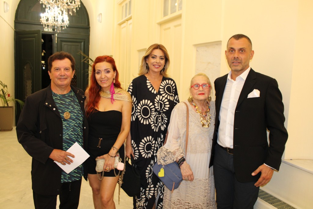 Κώστας Ευαγγελάτος, Αναστασία Γκούβα, Δώρα Λοίζου, Χριστίνα Μούρα, Χρήστος Πετρίδης.