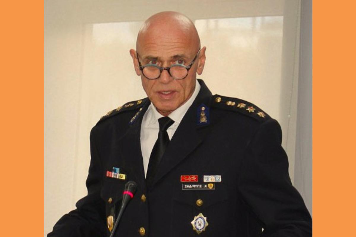 El Spyridis Spyridis (Copy)