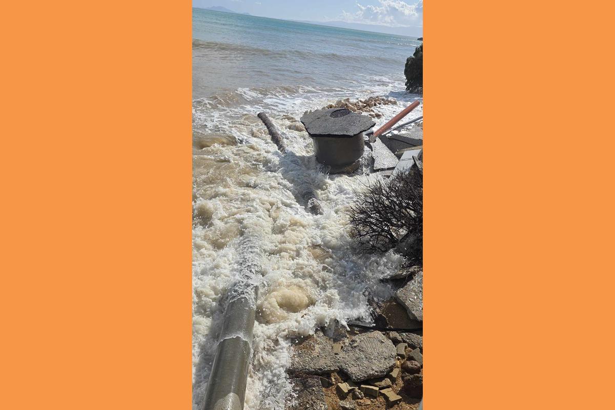 Δεν Εχει γίνει καμία προσπάθεια παρέμβασης στον αγωγο του βιολογικού της Σκάλας φωτο Video