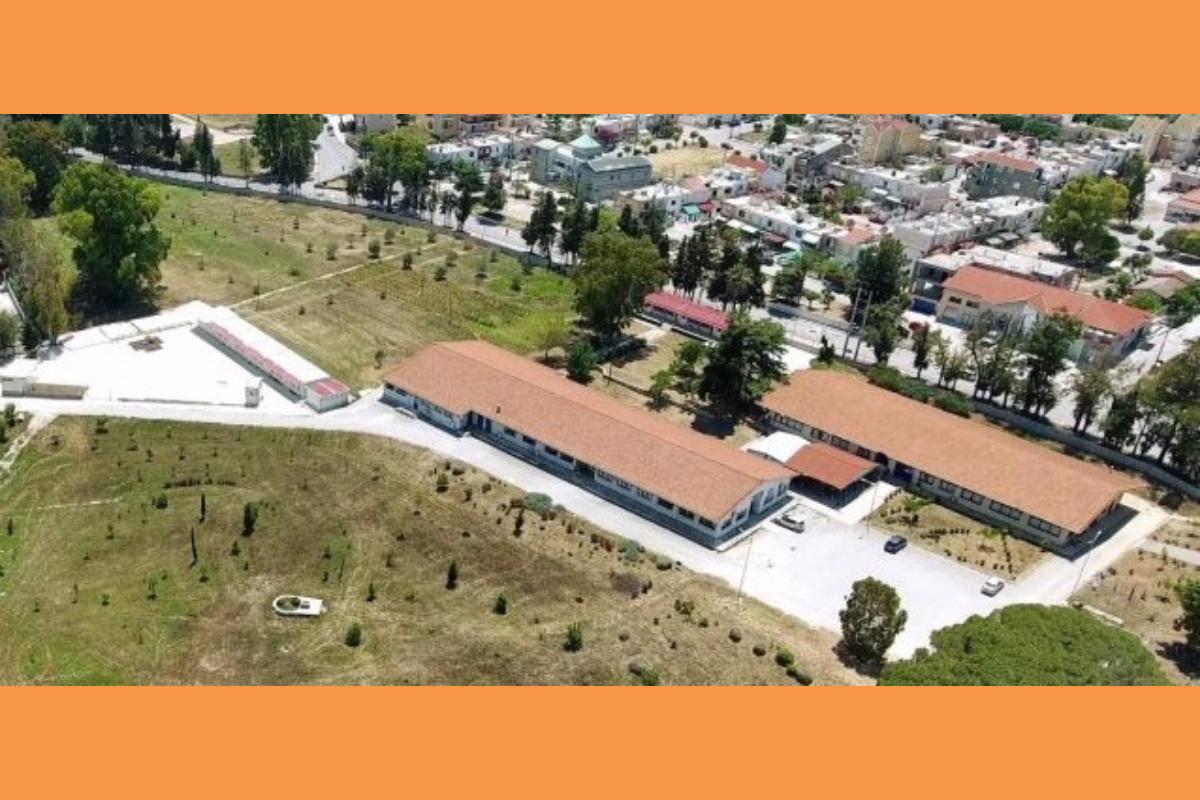 E15eba4a05684be59bfd0f1a28fa3dc2 XL (Copy)