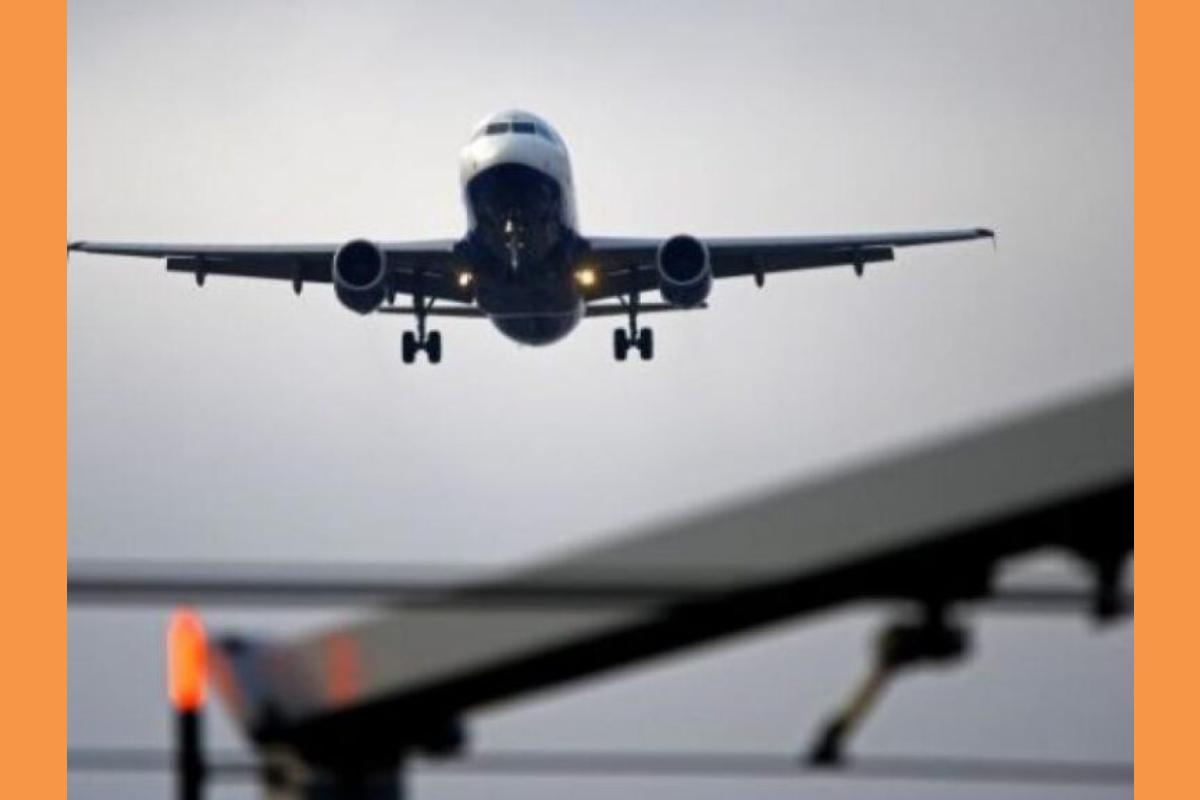 Aeroplano 600×400 1 768×576 (Copy)