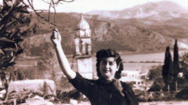 Η-ΡΟΔΟΠΗ-ΕΥΑΓΓΕΛΑΤΟΥ-ΜΕ-ΦΟΝΤΟ-ΤΟ-ΔΙΑΣΩΘΕΝ-ΑΛΛΑ-ΚΑΤΕΔΑΦΙΣΘΕΝ-ΚΑΜΠΑΝΑΡΙΟ-ΤΗΣ-ΠΑΝΑΓΙΑΣ-ΡΑΚΑΤΖΗ (Copy)