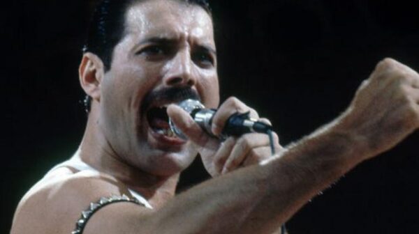 Freddie_Mercury