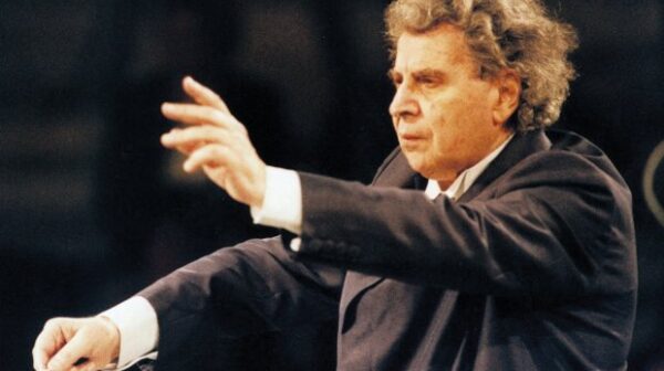Mikis_Theodorakis